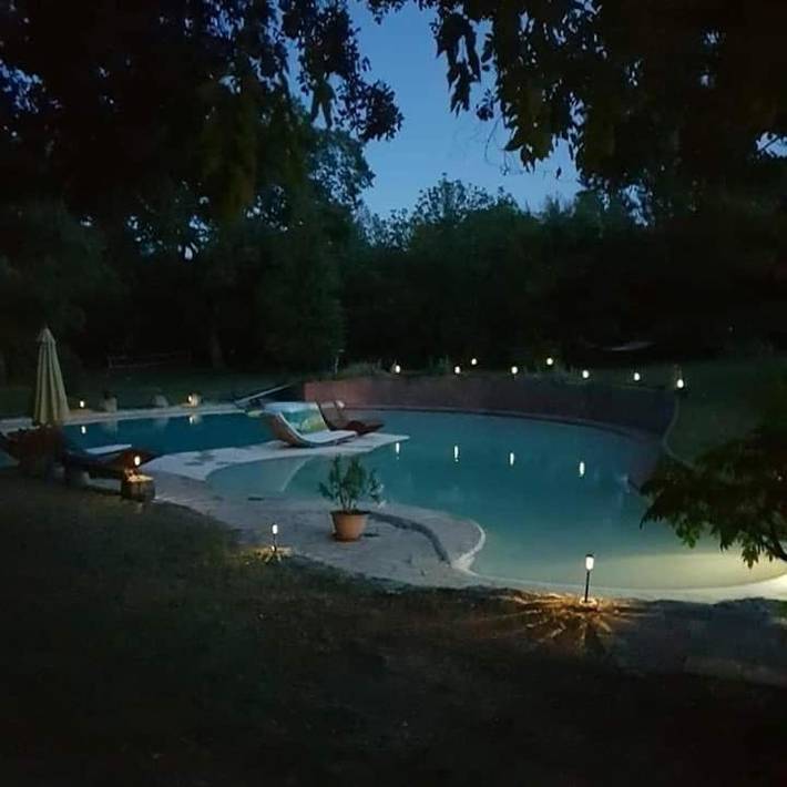 Location de vacances pour 2 personnes, avec vue ainsi que piscine et jardin à Sabran - 3