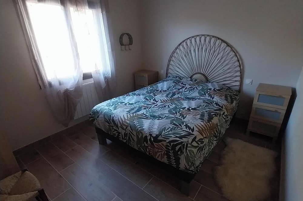 Entire apartment, Gîte \"Au point de vue\" in Millau in Millau, Parc naturel régional des Grands Causses