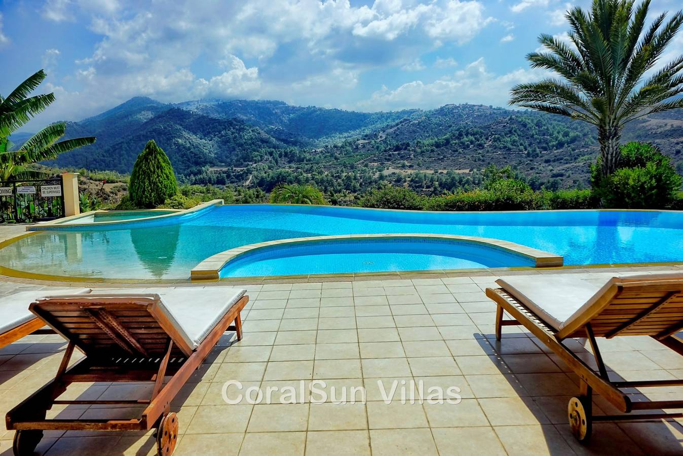 Erstaunliche Luxusvilla, riesiger beheizter Pool-Whirlpool, Fitnessraum, Spielzimmer in Paphos, in Αργάκα, Südzypern