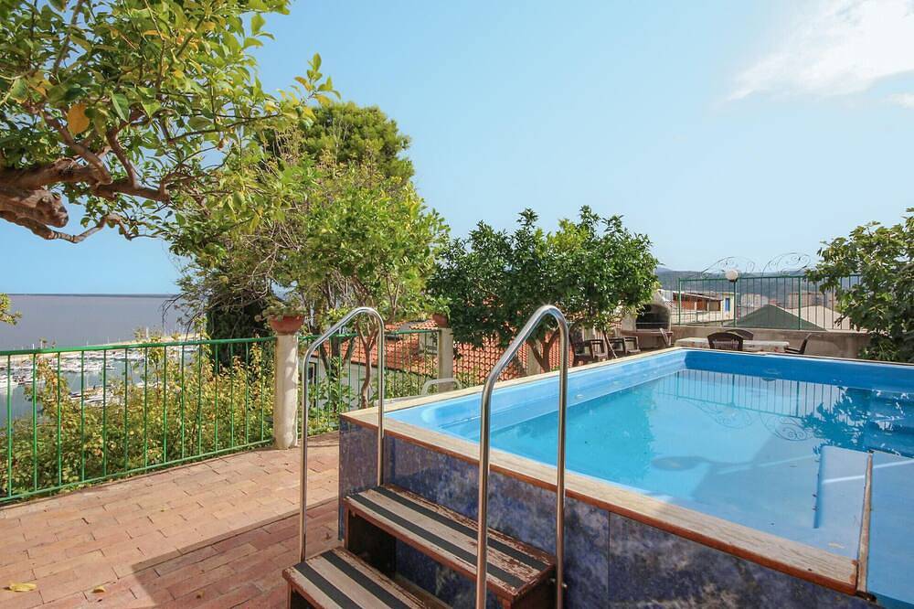 Entire apartment, Beautiful apartment in Agropoli with Wifi in Agropoli, Cilento