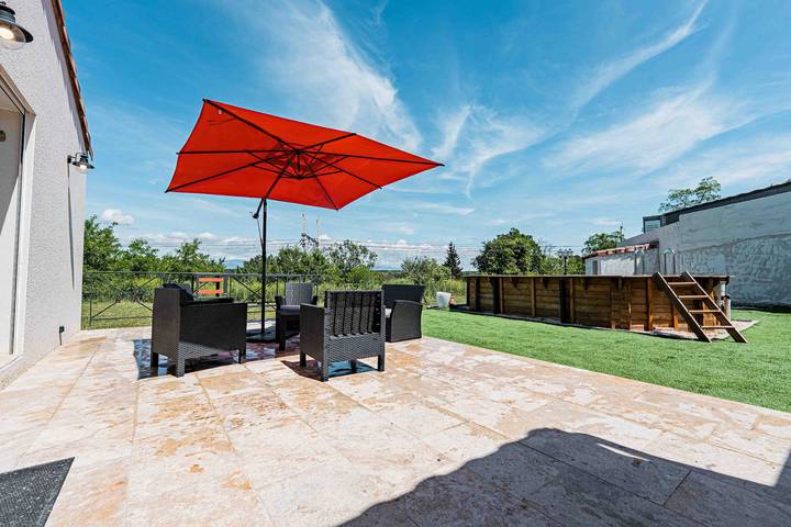Villa Pancho: quiet, AC, private pool. in Trèbes, Région de Carcassonne