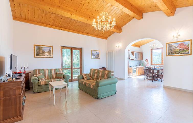 Apartamento con jardín junto a la piscina y aparcamiento in Umbertide, Valtiberina