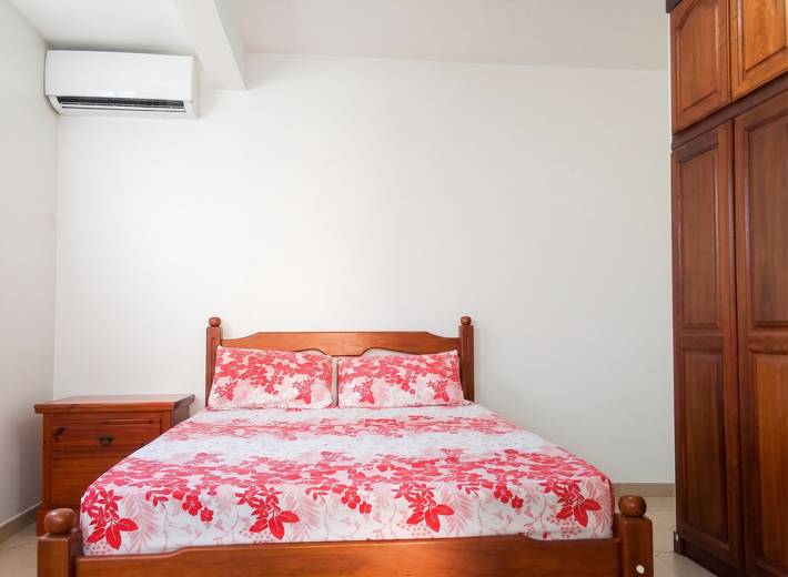 Apartamento entero, Encantador apartamento en Lamentin con terraza y jardín, 46 m² in Le Lamentin, Martinica
