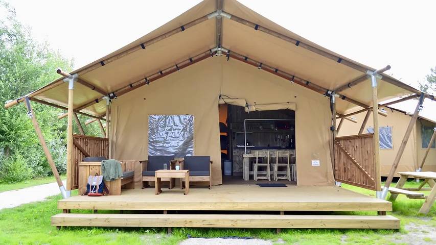 Ferienwohnung für 8 Personen, mit Garten in Westland