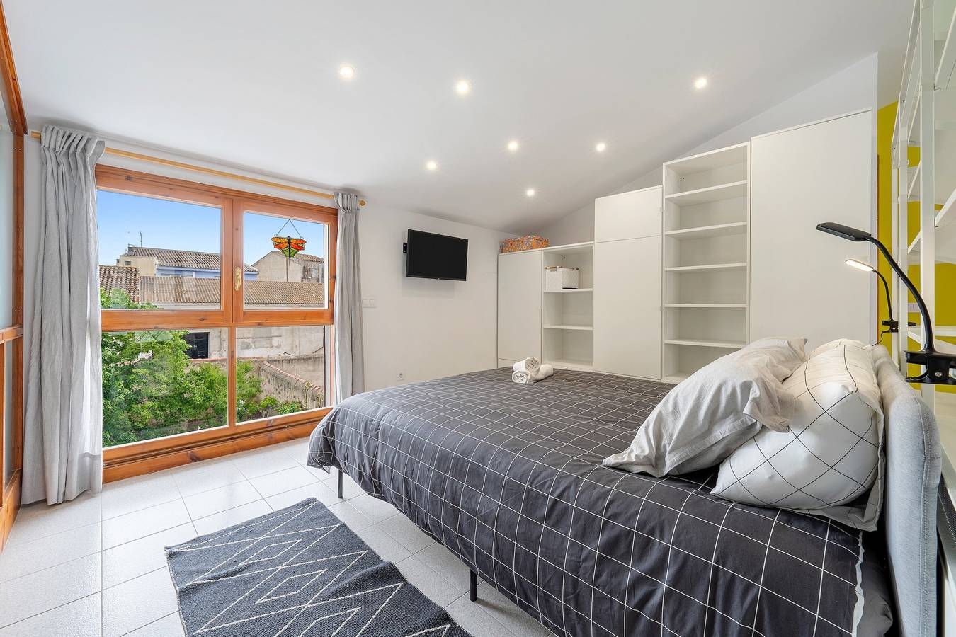 Appartement 'Loft El Til-ler' met privéterras en Wi-Fi, foto 10