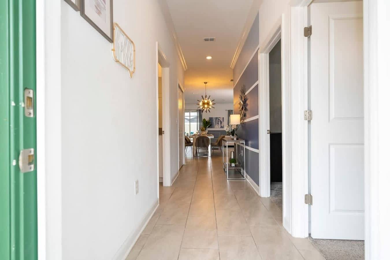 Entire apartment, Gorgeous 4 Bd w  Pool at Storey Lake Resort 4277 in Osceola County