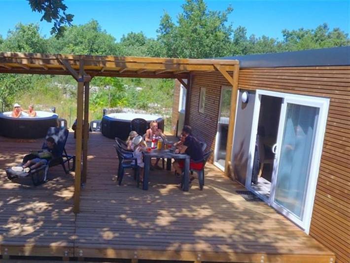 Camping pour 6 personnes, avec bassin pour enfant à Ruoms - 2
