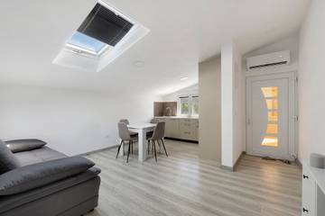 Holiday Rental for 4 People in Vir, Croatian Adriatic, Photo 2