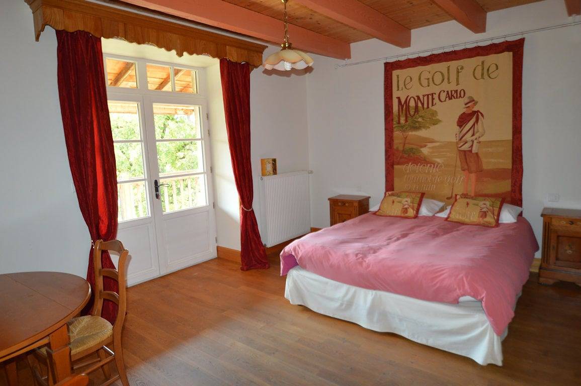 Chambres d'hôtes Manoir du Bio Bocage - Chambre Chartreuse de Vaucluse in Charchilla, Parc naturel régional du Haut-Jura