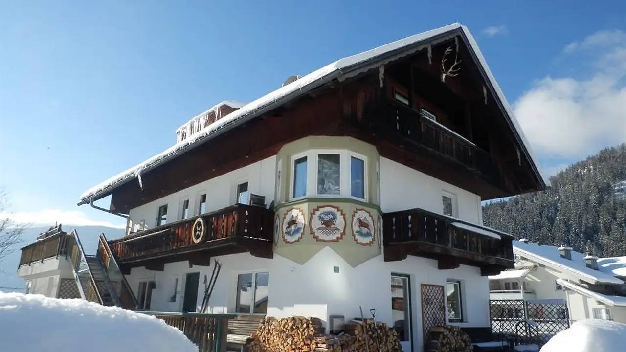 Geheel vakantieappartement, Vakantieappartement voor 4 personen met balkon in Ehrwald, Ammergauer Alpen (Oostenrijk)