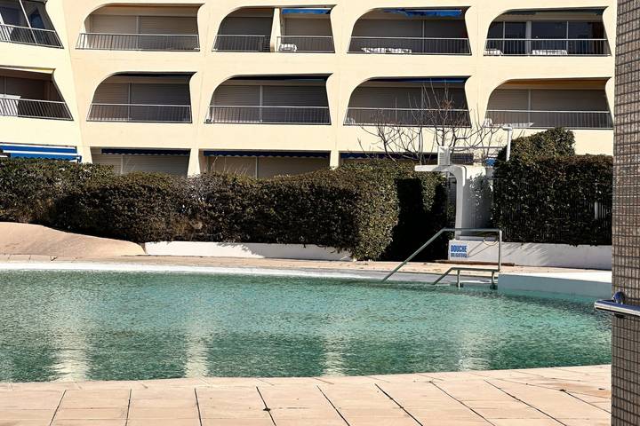 Ferienwohnung für 4 Personen, mit Terrasse und Garten sowie Pool, kinderfreundlich - 1