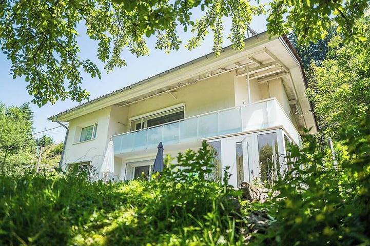 Ferienhaus für 3 Personen, mit Balkon und Pool in Buchenberg