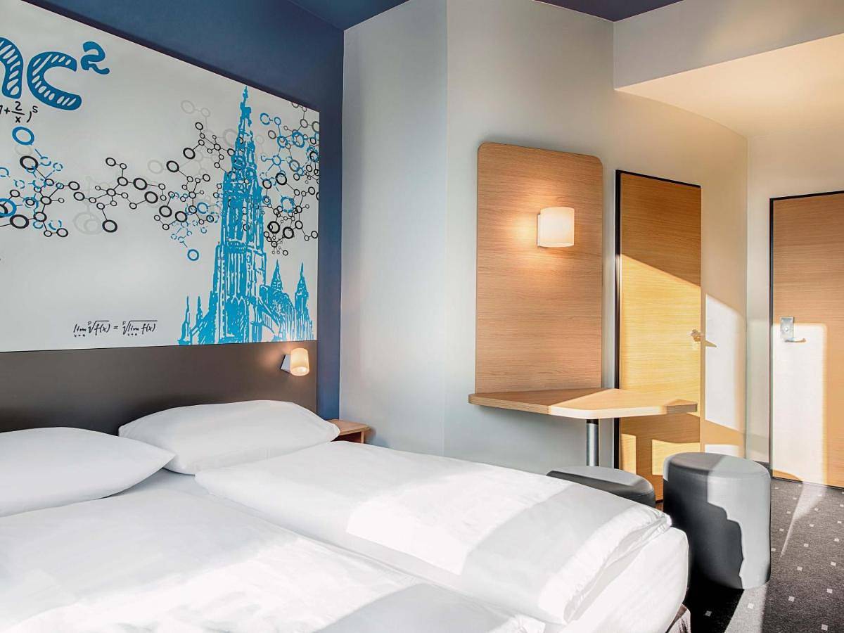 B&B Hotel Ulm in Ulm, Schwaben