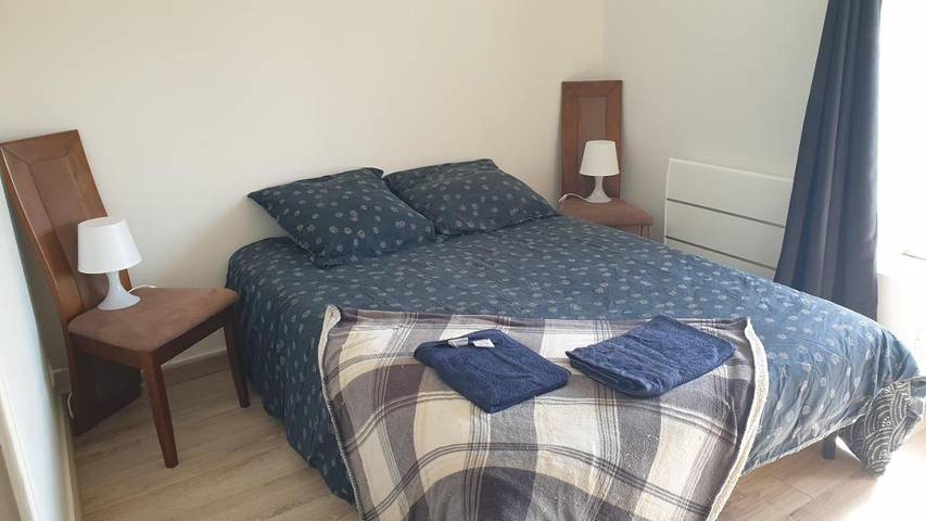 Location de vacances pour 5 personnes, avec terrasse à Tréhorenteuc