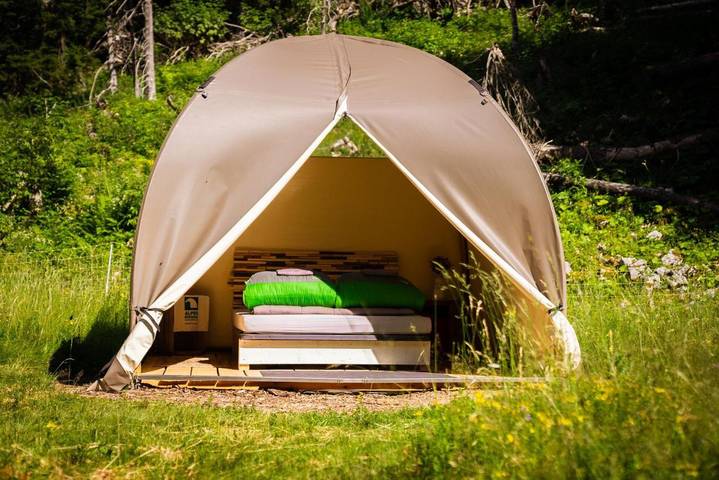 Tente pour 4 personnes, avec jardin ainsi que vue et terrasse, animaux acceptés en Haute-Savoie - 2