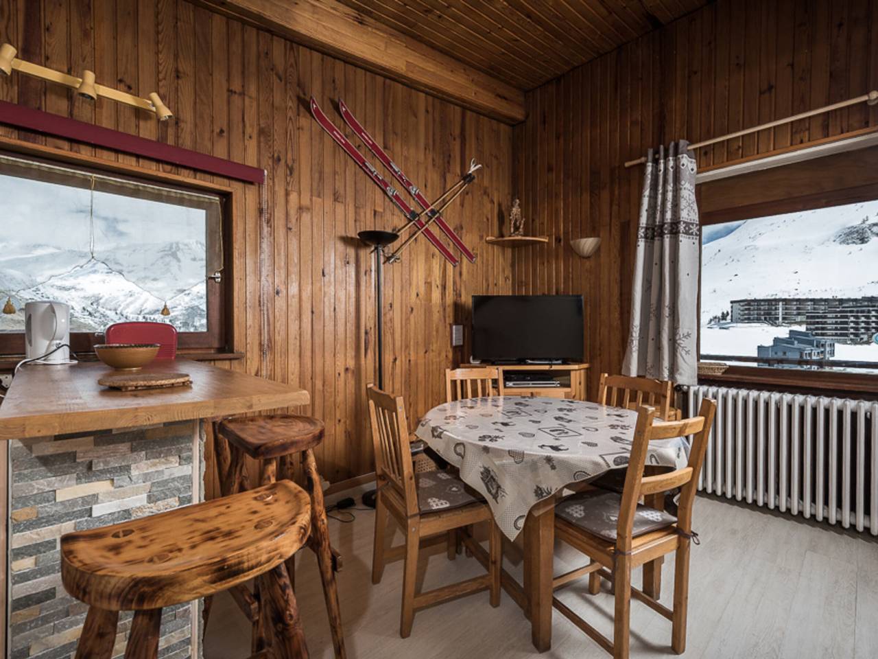 Appartement entier, Appartement Éco avec Balcon · Proche Pistes et Commerces · Wifi · Animaux Acceptés in Tignes, Parc National de la Vanoise