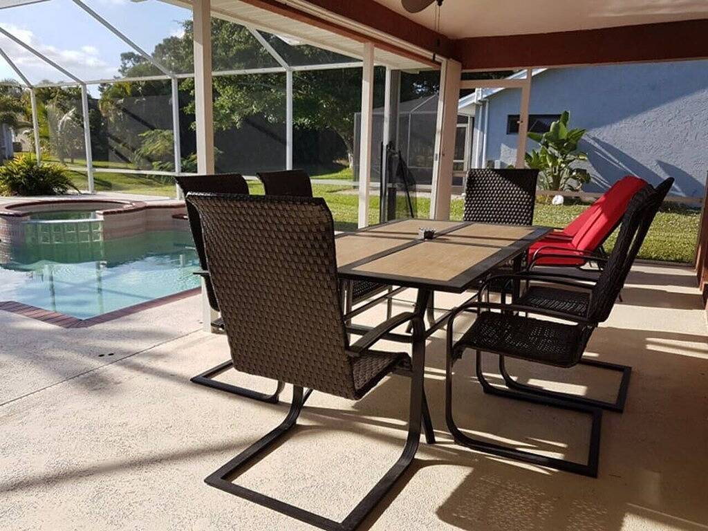 Stunning Sandpiper Bay Home. Heated Pool and Spa. in Port St. Lucie, St. Lucie County