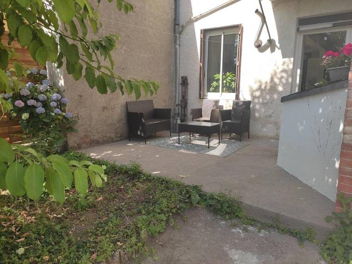 Location de vacances pour 4 personnes, avec Terrasse et Jardin dans Le Mayet-de-Montagne - 3