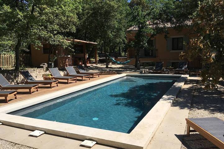 Villa für 10 Personen, mit Garten und Balkon in Apt