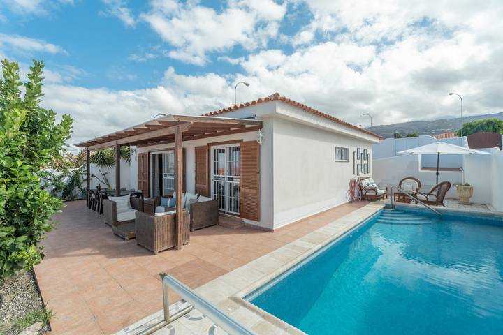 Casa vacanza per 8 persone, con giardino a Tenerife Sud