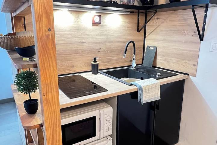 Appartement entier, Studio au cœur de Fontainebleau. A 5 minutes du Château ! in Fontainebleau, Seine-et-Marne