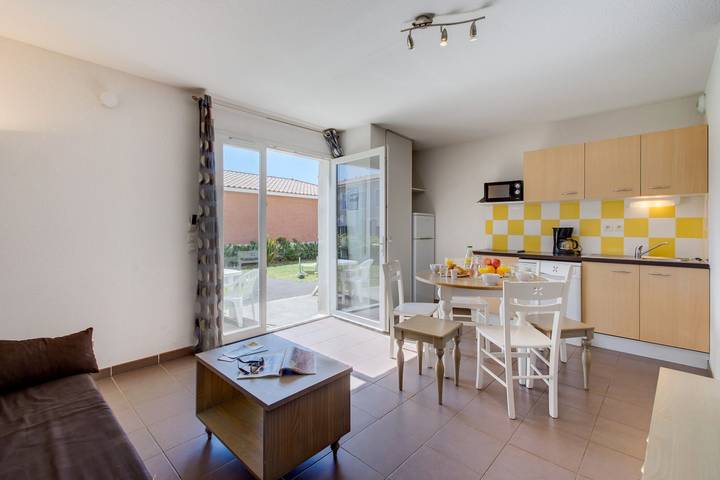 Gîte pour 6 personnes, avec piscine et sauna à Colombiers - 4