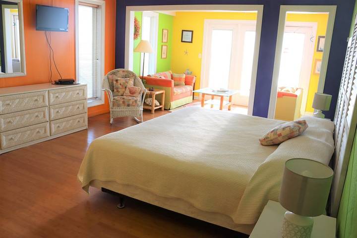 Vacation rental for 4 people, with balcony in Holden Beach