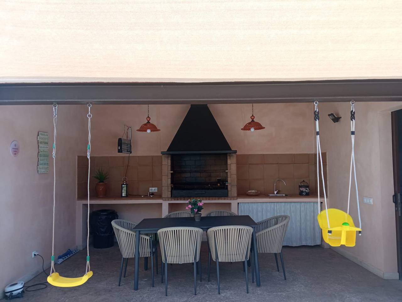 Ferienhaus Cas Padrins de ses Tanques mit Wlan, Garten, Terrasse & Pool in Ariany, Mallorca Inselmitte