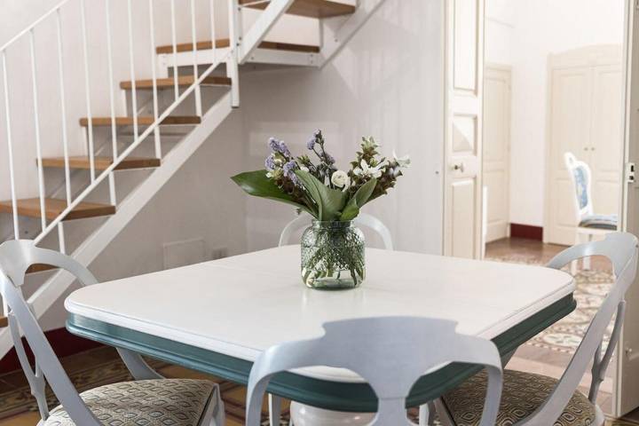Chambre pour 4 personnes, avec Balcon et Jacuzzi à Supersano