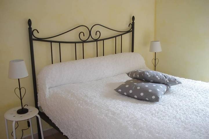 Location de vacances pour 6 personnes, avec piscine et balcon à Orlu - 2