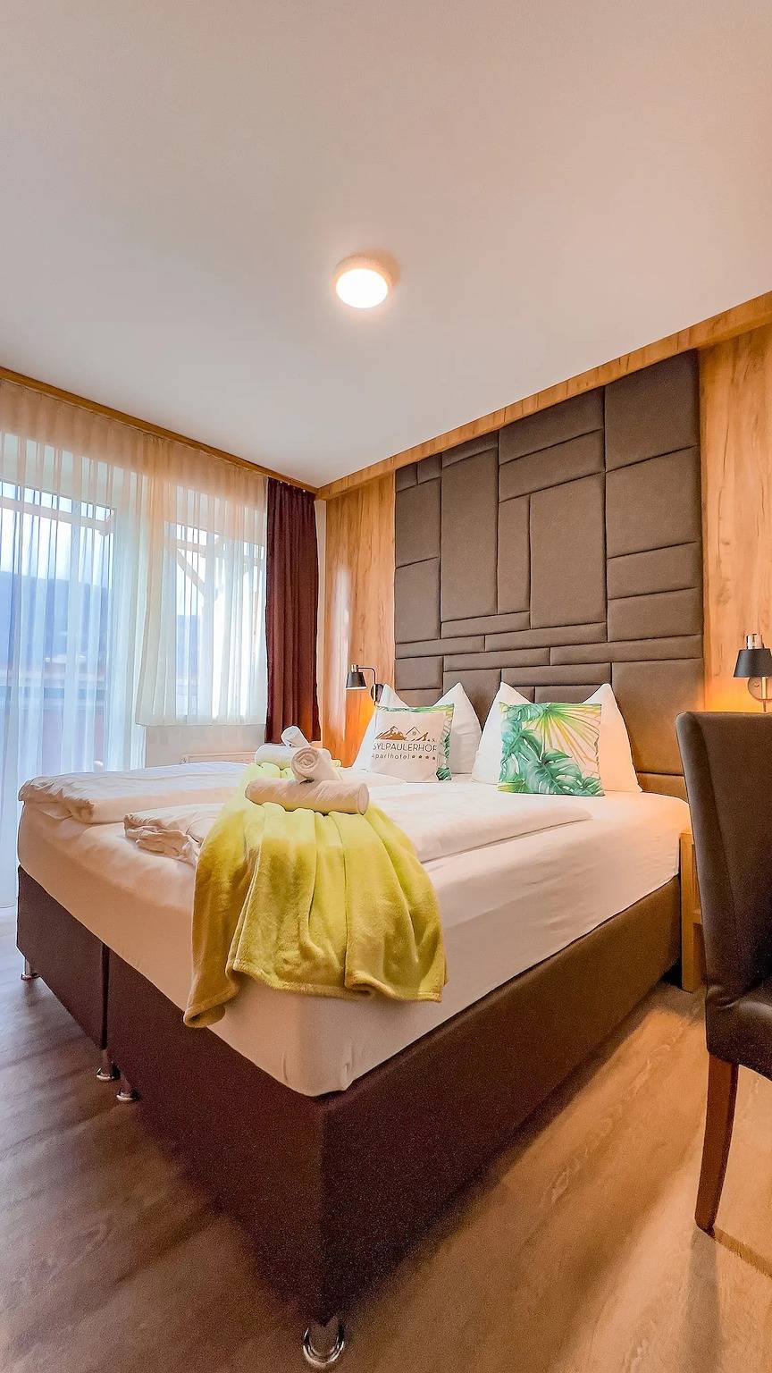 Room 'Sylpaulerhof-Dz Deluxe 82' with Mountain View and Wi-Fi in Sankt Michael im Lungau, Bundesland Salzburg