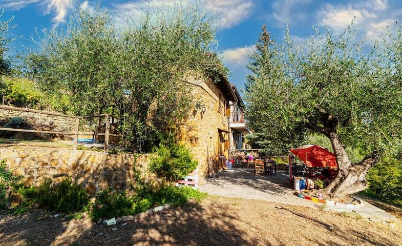 Location de vacances pour 3 personnes, avec vue et jardin, adapté aux familles à Dolceacqua - 2