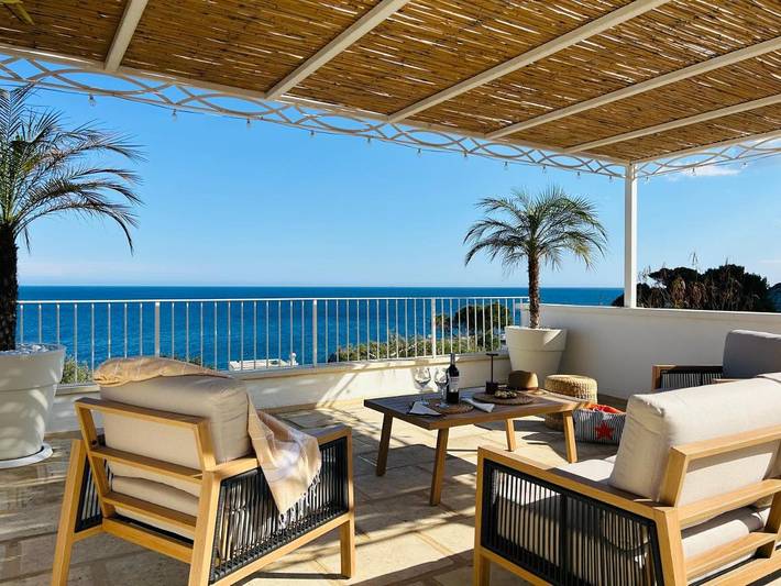 Villa per 6 persone, con giardino e panorama nonché piscina, adatto a famiglie con bambini in Gagliano del Capo