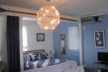 Chalet for 3 People in Kent, South East England, Photo 2