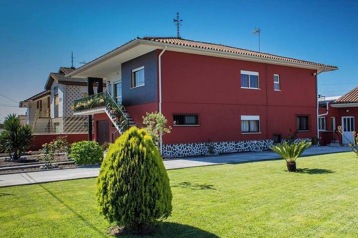 Villa für 10 Personen, mit Garten - 1