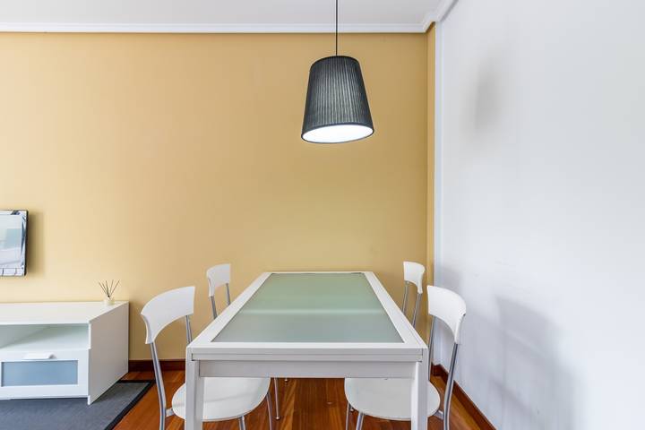 Hel lejlighed, Gibaja Apartment – Quiet Village Stay Near Laredo, Bilbao & Santander in Ramales de la Victoria, Cantabrian Coast