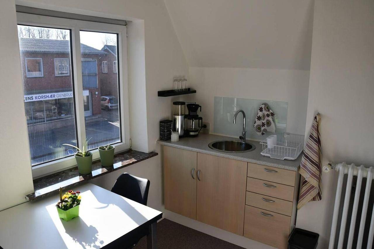 Ganze Wohnung, Midttown Apartment - 2 rooms kitchen and bathroom in Gram, Ostjütland