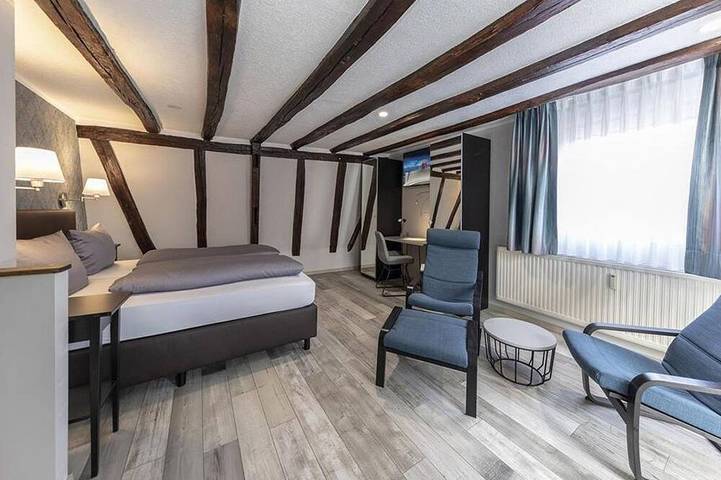 Ferienwohnung für 2 Personen, mit Balkon, mit Haustier in Rhens - 2