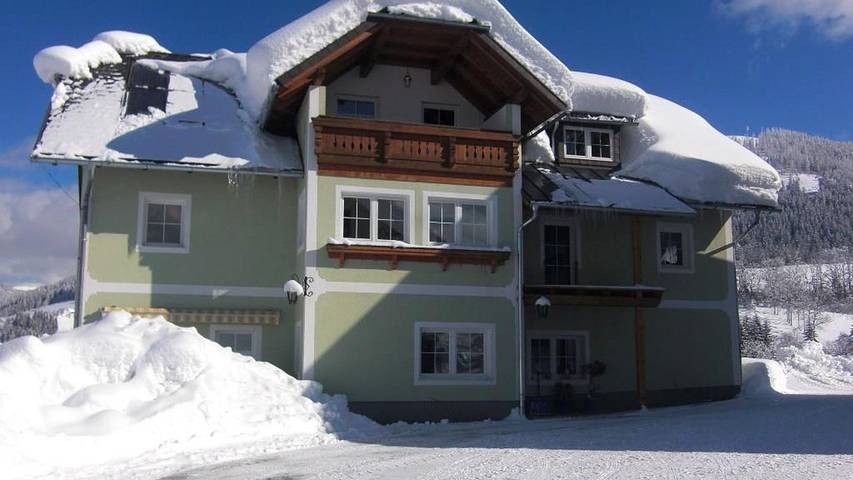 Hütte für 2 Personen, mit Garten und Sauna sowie Ausblick und Pool in Spital am Pyhrn