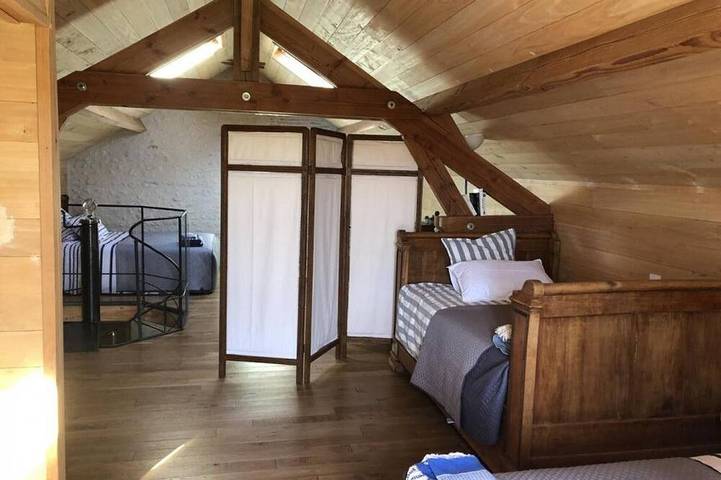 Gîte pour 6 personnes, avec jardin à Montignac-le-Coq - 3