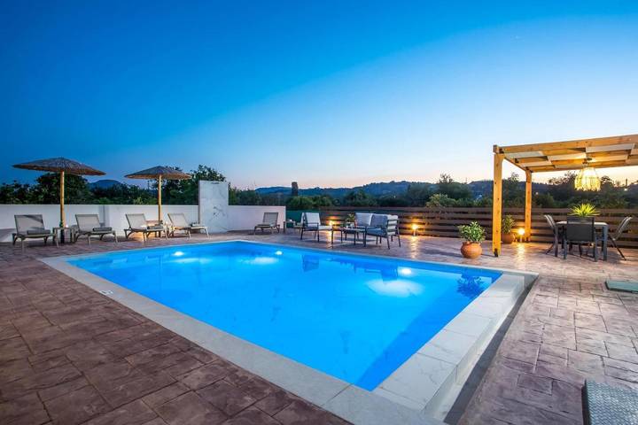 Ferienhaus für 6 Personen, mit Pool und Garten sowie Ausblick in Afantou - 2