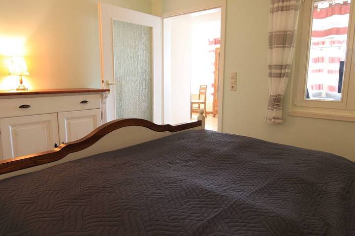 Villa für 3 Personen, mit Terrasse und Garten auf Rügen - 4