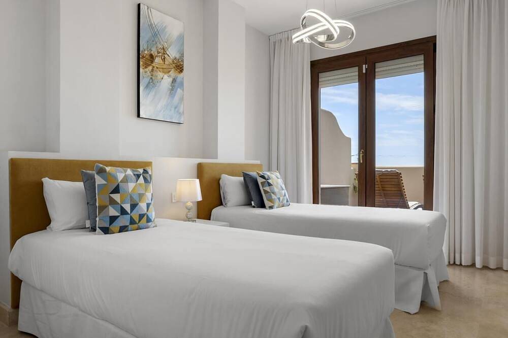 Townhouse in Paraiso in El Paraíso, Estepona