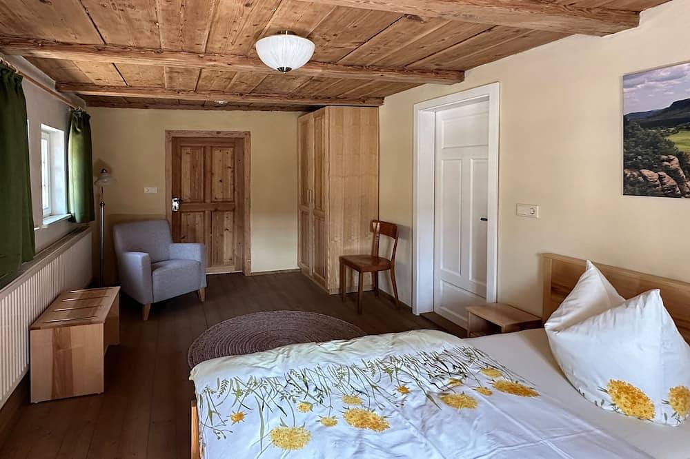 Ganze Wohnung, Gründelstube - gemütliche, große Ferienwohnung bei Bad Schandau in Porschdorf, Bad Schandau
