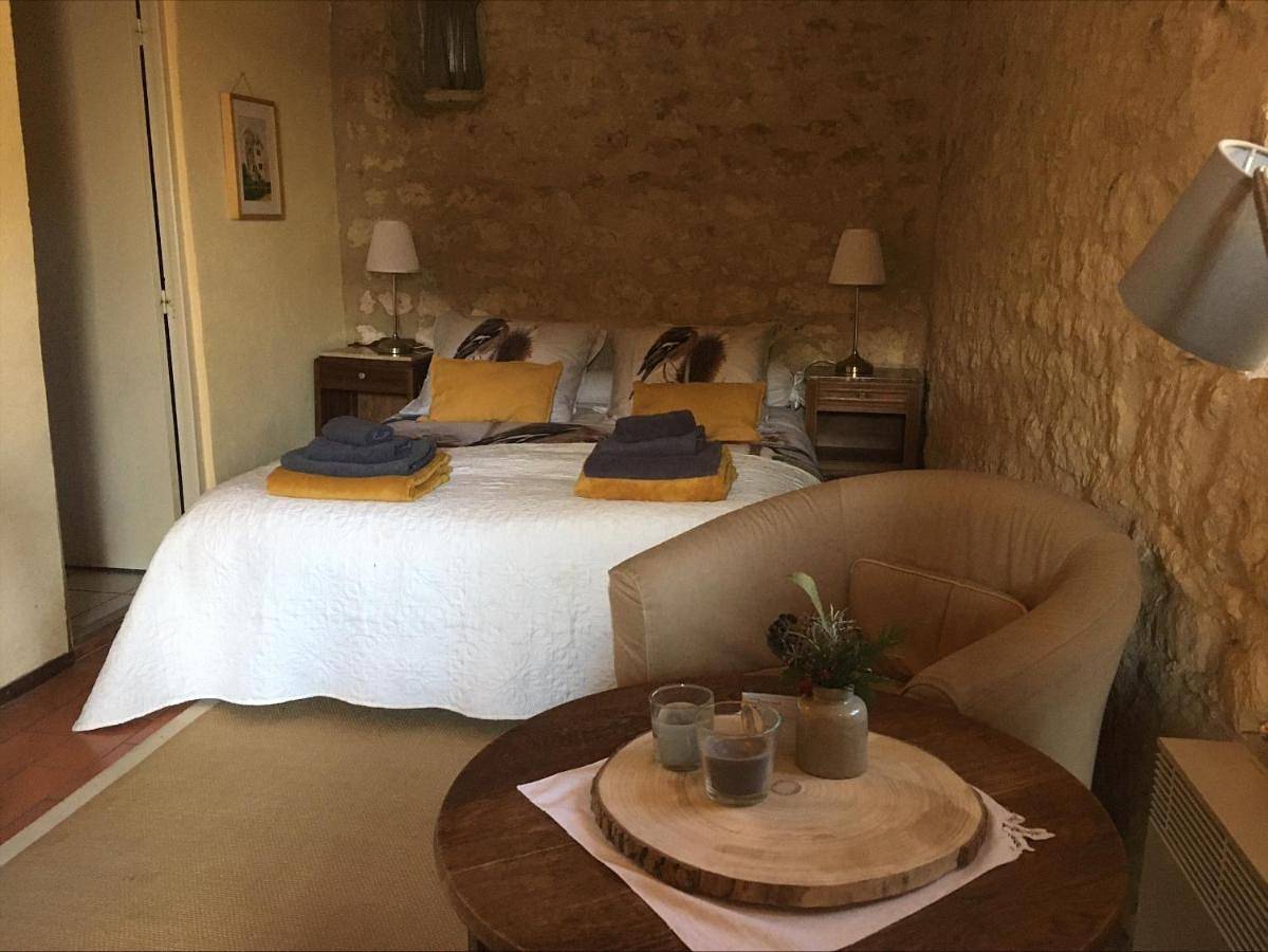 Deluxe Double or Twin Room with Garden View in Mauroux, Quercy