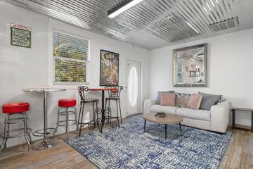 Vacation Rental for 4 Guests in Southwest Florida, Picture 3