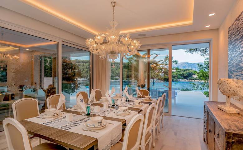 Villa für 12 Personen, mit Sauna und Terrasse sowie Garten in Split-Dalmatien - 4