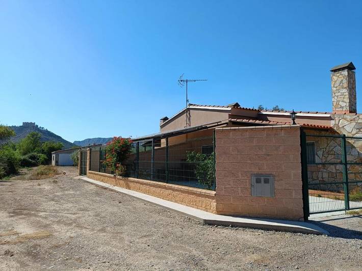 Location de vacances pour 4 personnes, avec Balcon ainsi que Terrasse et Jardin à Mequinenza