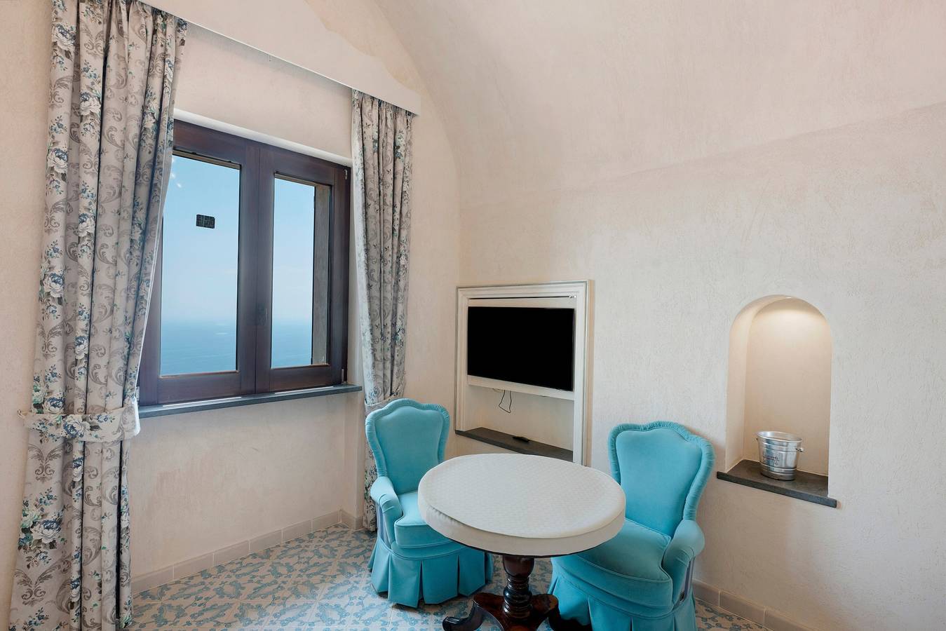 Vakantiehuis 'Dimora Elegante In Costa D'Amalfi' met Uitzicht op Zee, Wifi en Airconditioning, foto 11