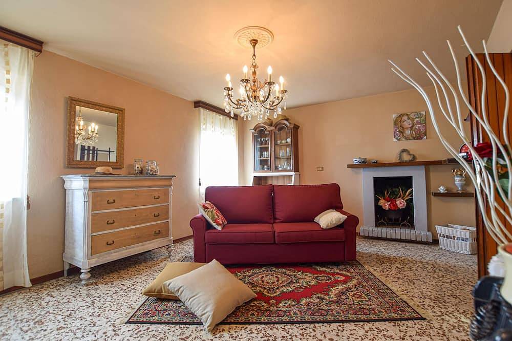 Bella casa con 2 camere da letto a. in Camaiore (Toscana), Riviera Toscana